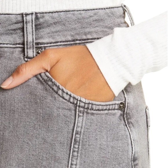 NWT Ted Baker Skirt Denim Phraya Mini Skirt Gray Wash Curvy Fit Women’s Size 16 - Picture 9 of 14